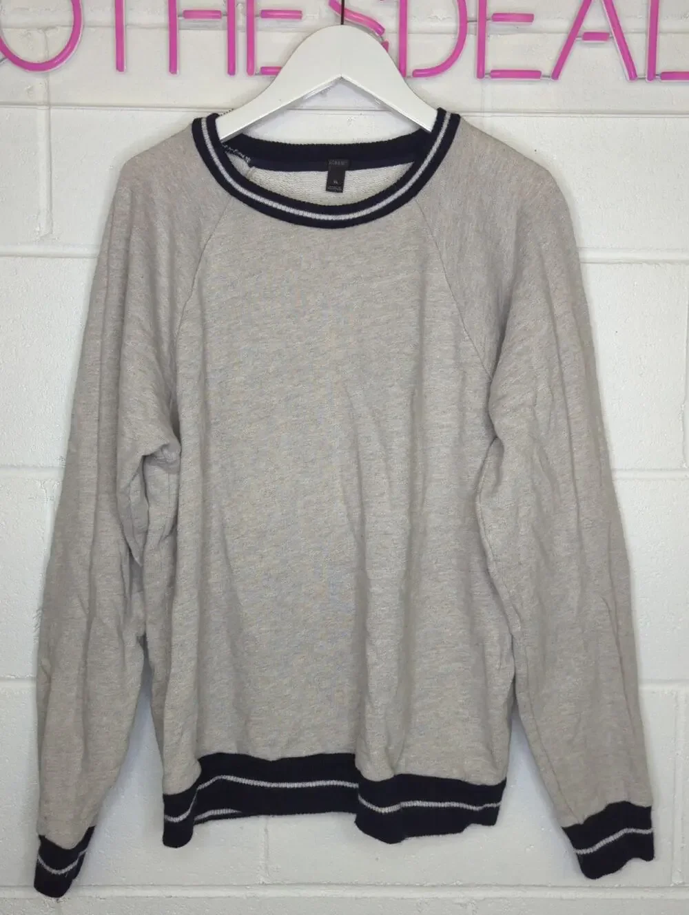 J.crew SZ XL XLarge tipped navy blue trim sweatshirt sweater pullover solid gray